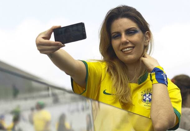 Rio 2016, Fußball Damen Spiel um Platz 3, Brasilien - Kanada, vor Spielbeginn Olimp?ada Rio 2016 Futebol SP SÃO PAULO, SP - 19.08.2016: OLIMPÍADA RIO 2016 FUTEBOL SP - Fans during the match between Brazil (BRA) x Canada (CAN), vying for the bronze Olympic Football Female, the Olympics 2016 held at the Arena Corinthians, the host city of São Paulo. (Photo: Aloisio Mauricio Fotoarena) x1189940x  AloisioxMauricio