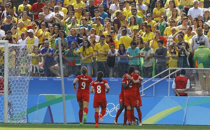 Rio 2016, Fußball Damen Spiel um Platz 3, Brasilien - Kanada Olimp?ada Rio 2016 Futebol SP SÃO PAULO, SP - 19.08.2016: OLIMPÍADA RIO 2016 FUTEBOL SP - Team Canada celebrates goal during the match between Brazil (BRA) x Canada (CAN), vying for the bronze Olympic Football Female, Rio 2016, held at the Arena Corinthians Olympics, the host city of São Paulo. (Photo: Aloisio Mauricio Fotoarena) x1190175x  AloisioxMauricio