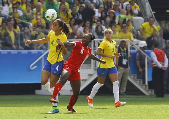 Olimp?ada Rio 2016 Futebol SP SÃO PAULO, SP - 19.08.2016: OLIMPÍADA RIO 2016 FUTEBOL SP - Rafaelle (e) and Rose (d) during match between Brazil (BRA) x Canada (CAN), vying for the bronze Olympic Football Female, Rio 2016, held at the Arena Corinthians Olympics, the host city of São Paulo. (Photo: Aloisio Mauricio Fotoarena) x1190177x  AloisioxMauricio