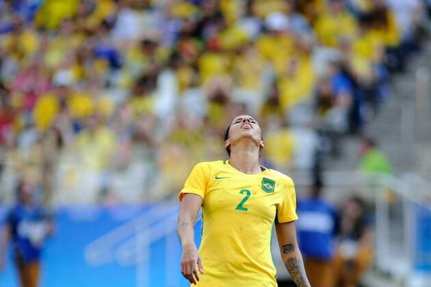 Rio 2016, Fußball Damen Spiel um Platz 3, Brasilien - Kanada Brazilian player Fabiana reacts against Canada during their Olympic Games Olympische Spiele Olympia OS Rio 2016 Women s Bronze Medal match at the Corinthans Arena in Sao Paulo, Brazil, 19 August 2016. BRAZIL OUT WOMEN S BRONZE MEDAL MATCH BRAZIL VS. CANADA !ACHTUNG: NUR REDAKTIONELLE NUTZUNG!  RIO008 20160819-636072330584691178