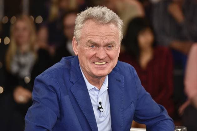 Sepp Maier (Ex-Torwart) 06 16 her Sepp Maier am 30. Juni 2016 in Markus Lanz , ZDF Deutschland deutsch Deutscher Mann Fuáball Torwart ehemalige ehemaliger Torwarttrainer Talkshow Show Talk german goal keeper quer Portrait l chelnd