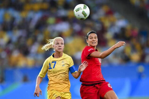 IMAGO Iconic Moments, Fußball - Frauen Bilder des Tages - SPORT Rio 2016, Fußball Damen Finale, Deutschland - Schweden 160819 SWE Caroline Seger and GERs Dzsenifer Marozsan SWE and GER 19 august 2016 OS i Rio de Janeiro.  Copyright: CARLxSANDIN BB160819CS026