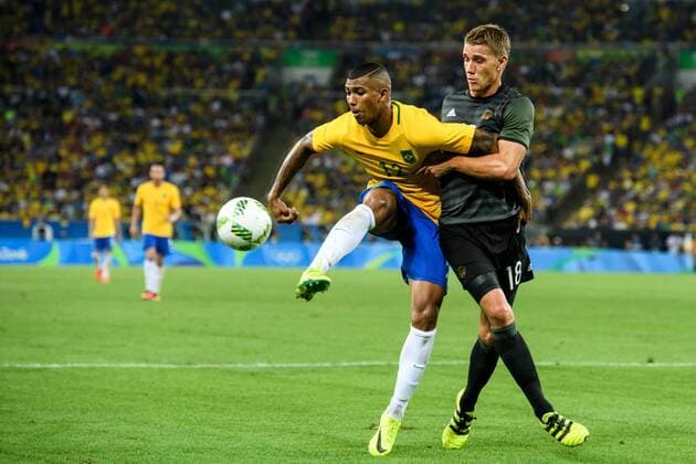 Nils Petersen (GER 18) im Zweikampf gegen Walace (BRA 12) im Finale bei den olympischen Sommerspiele 2016 am 20.08.2016, Rio de Janeiro Copyright: xSchülerx xEibner-Pressefotox EP_jse