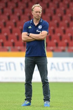 Fußball Regionalliga West 5. Spieltag Rot-Weiß Oberhausen - FC Schalke 04 II am 20.08.2016 im Stadion Niederrhein in Oberhausen Jürgen Luginger ( Trainer Schalke ) xRx