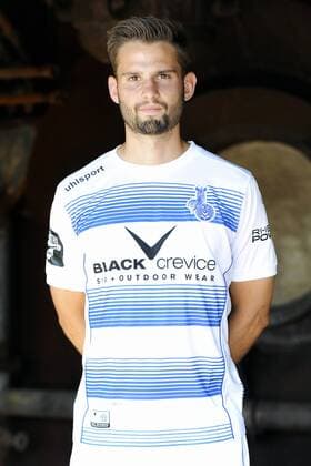 Fußball, 3 Liga, MSV Duisburg Portraettermin Porträt: Fußball, GER, 3.Liga, Porträttermin 2016 2017, MSV Duisburg, Tim Albutat (MSV). Einzelbild, Portrait, Porträt.
