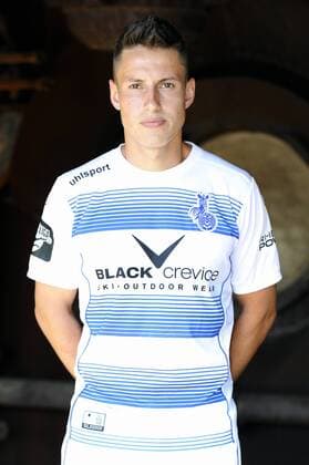 Fußball, 3 Liga, MSV Duisburg Portraettermin Porträt: Fußball, GER, 3.Liga, Porträttermin 2016 2017, MSV Duisburg, Fabian Schnellhardt (MSV). Einzelbild, Portrait, Porträt.