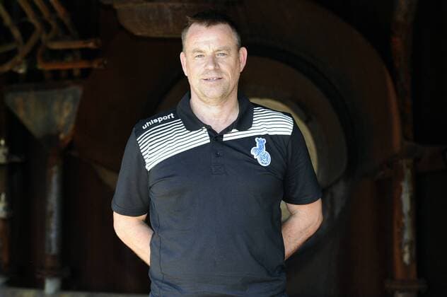 Fußball, 3 Liga, MSV Duisburg Portraettermin Porträt: Fußball, GER, 3.Liga, Porträttermin 2016 2017, MSV Duisburg, Physiotherapeut Will aan den Boom (MSV). Einzelbild, Portrait, Porträt.