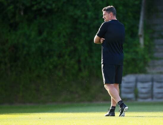 Fußball, CL Quali, Training RB Salzburg SOCCER - UEFA CL quali, RBS vs Zagreb SALZBURG,AUSTRIA,23.AUG.16 - SOCCER - UEFA Champions League, Play-off qualification, Red Bull Salzburg vs GNK Dinamo Zagreb, preview, final training of RBS. Image shows head coach Oscar Garcia (RBS). GEPAxpictures xFelixxRoittner