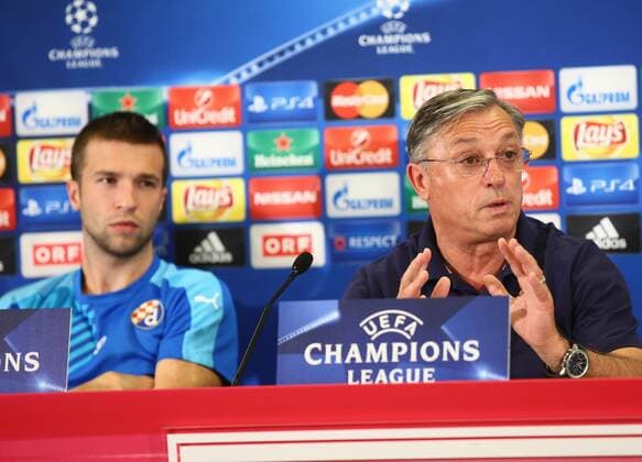 SOCCER - UEFA CL quali, RBS vs Zagreb SALZBURG,AUSTRIA,23.AUG.16 - SOCCER - UEFA Champions League, Play-off qualification, Red Bull Salzburg vs GNK Dinamo Zagreb, preview, press conference PK Pressekonferenz of Zagreb. Image shows head coach Zlatko Kranjcar (Zagreb). GEPAxpictures xFelixxRoittner