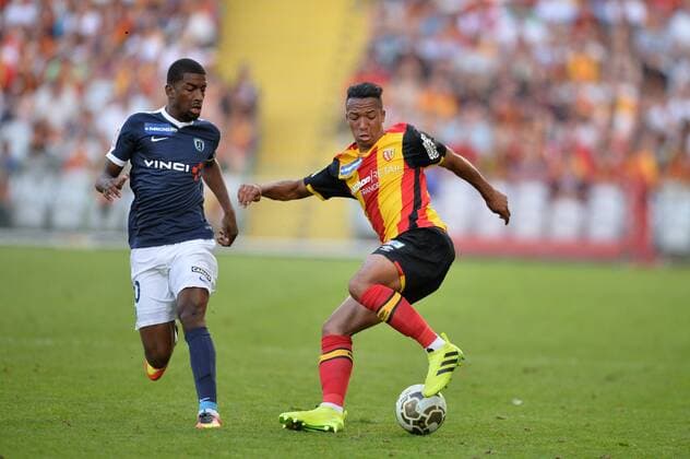 Enzo Ebosse (len) - Gaetan Kouakou (pfc) FOOTBALL : Lens vs Paris FC - Coupe de la Ligue - 2nd tour - 23 08 2016 AnthonyBIBARD FEP Panoramic 