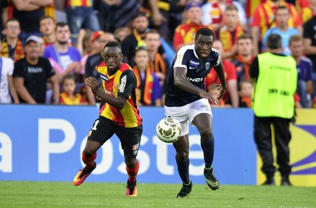 Soualio Bakayako (pfc) - Moussa Sylla (len) FOOTBALL : Lens vs Paris FC - Coupe de la Ligue - 2nd tour - 23 08 2016 AnthonyBIBARD FEP Panoramic 