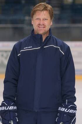 DEL, ERC Ingolstadt - Porträttermin DEL - Eishockey - ERC Ingolstadt - Saison 2016 2017 - Portraits Foto - Training - Torwarttrainer Joseph žPeppiœ Heiß (ERC) DEL - ERC Ingolstadt - Saison 2015 2016 Portraits Foto - Training