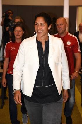 24.08.2016 Deutschland, Frankfurt Deutscher Fussballbund (DFB) Steffi Jones übernimmt das Amt der DFB-Frauen-Bundestrainerin