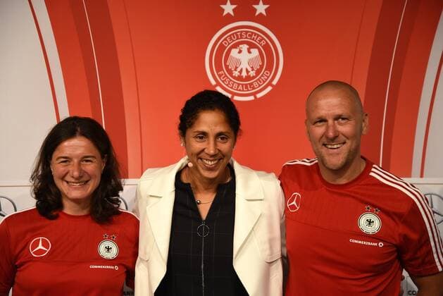 24.08.2016 Deutschland, Frankfurt Deutscher Fussballbund (DFB) Steffi Jones übernimmt das Amt der DFB-Frauen-Bundestrainerin hier mit ihrem Trainerteam Verena Hagedorn und Markus Högner