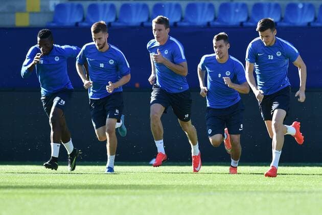 From left: Moses Ubong Ekpai, Igor Sukennik, Zdenek Folprecht, Jan Navratil and Egon Vuch of Liberec during a training prior to the fourth qualifying round of the Europa League match Slovan Liberec vs AEK Larnaka in Liberec, Czech Republic, August 24, 2016. (CTKxPhoto RadekxPetrasek) CTKPhotoP201608240824401  PER 10