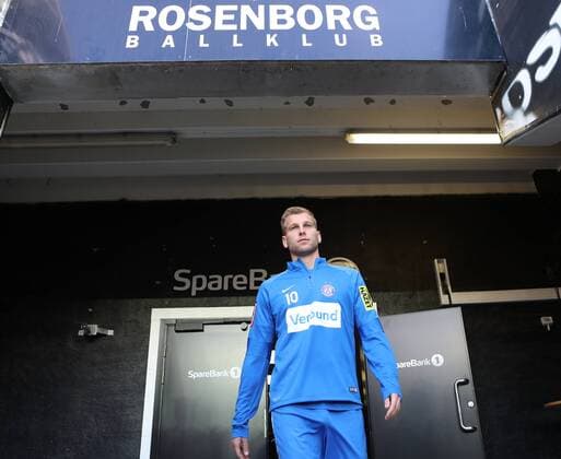 SOCCER - UEFA EL quali, Rosenborg vs A.Wien TRONDHEIM,NORWAY,24.AUG.16 - SOCCER - UEFA Europa League, Play-off qualification, BK Rosenborg Trondheim vs FK Austria Wien, preview, training of A.Wien. Image shows Alexander Gruenwald (A.Wien). GEPAxpictures xChristianxOrt