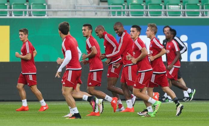 SOCCER - UEFA EL quali, Rapid vs Trencin VIENNA,AUSTRIA,24.AUG.16 - SOCCER - UEFA Europa League, Play-off qualification, SK Rapid Wien vs FK AS Trencin, preview, training of Trencin. Image shows players of Trencin.eywords: Wien Energie. GEPAxpictures xPhilippxBrem