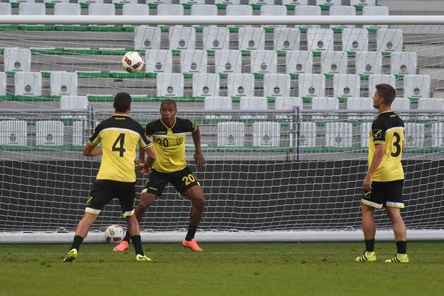 Johan Audel (20) et ses coequipiers (beitar) FOOTBALL : Entrainement Beitar Jerusalem - Europa Ligue - Barrage - 24 08 2016 FredericChambert Panoramic 