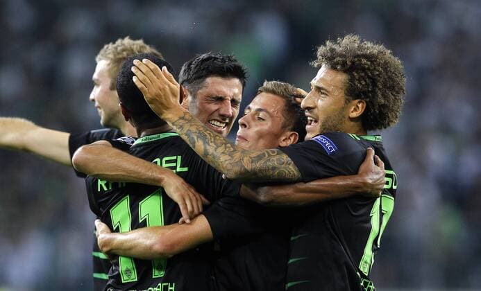 Thorgan Hazard of Moenchengladbach (M) celebrates scoring the 1:0 goal with Lars Stindl (2.L) , Raffael of Moenchengladbach (L) and Fabian Johnson of Moenchengladbach of Moenchengladbach during the championsleague qualification match between Borussia Moenchengladbach and BSC Young Boys, Borussiapark in Moenchengladbach on August 24., 2016. Borussia Mönchengladbach vs. Young Boys Bern in der Champions League Qualifikation der Saison 2016 2017 am 24.August 2016.