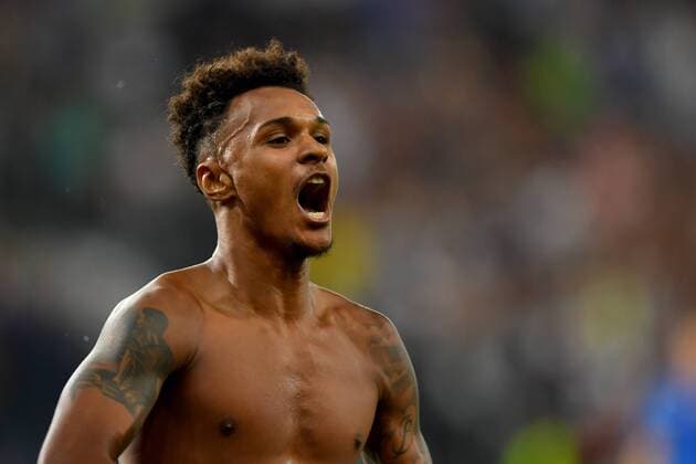 SOCCER - UEFA CL quali, RBS vs Zagreb SALZBURG,AUSTRIA,24.AUG.16 - SOCCER - UEFA Champions League, Play-off qualification, Red Bull Salzburg vs GNK Dinamo Zagreb. Image shows the rejoicing of Valentino Lazaro (RBS). GEPAxpictures xFlorianxErtl