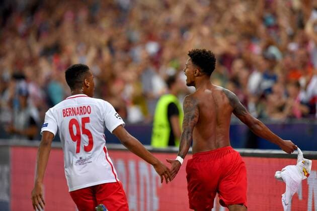 SOCCER - UEFA CL quali, RBS vs Zagreb SALZBURG,AUSTRIA,24.AUG.16 - SOCCER - UEFA Champions League, Play-off qualification, Red Bull Salzburg vs GNK Dinamo Zagreb. Image shows the rejoicing of Bernardo Fernandes da Silva Junior and Valentino Lazaro (RBS). GEPAxpictures xFlorianxErtl