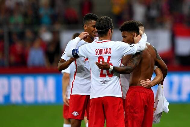 SOCCER - UEFA CL quali, RBS vs Zagreb SALZBURG,AUSTRIA,24.AUG.16 - SOCCER - UEFA Champions League, Play-off qualification, Red Bull Salzburg vs GNK Dinamo Zagreb. Image shows the rejoicing of RBS. GEPAxpictures xFlorianxErtl