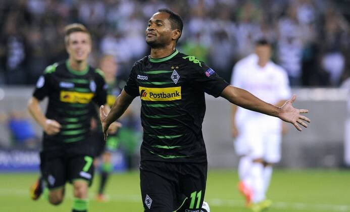 Fussball, Qualifikation zur UEFA Champions League, Herren, Saison 2016 2017, Rückspiel, Borussia Park Mönchengladbach, Bor. Mönchengladbach, BMG (schwarz) - Young Boy Bern (weiss); Jubel Raffael (Gladbach) nach seinem Tor zum 2:0. Jubel, Freude, Aktion.