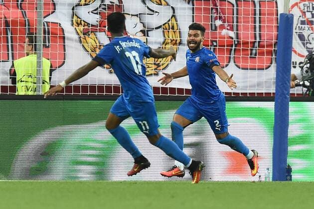 Fußball Champions League Qualifikation FC Red Bull Salzburg - GNK Dinamo Zagreb am 24.08.2016 in der Red Bull Arena in Salzburg Torjubel zum 1:2 durch El Arabi Hilal Soudani ( Zagreb ) xRx