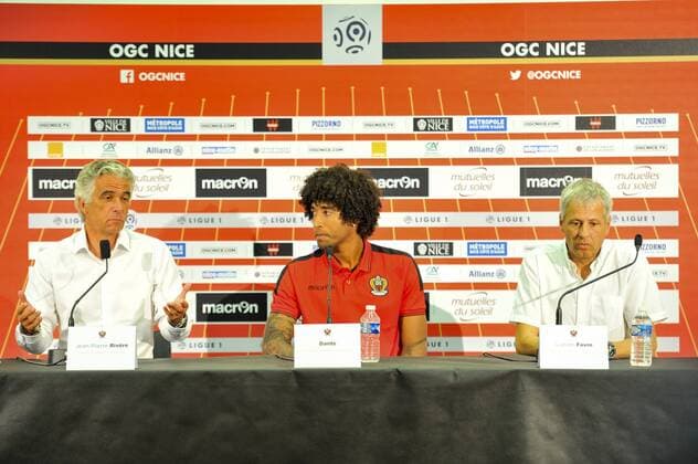 Fußball, OGC Nizza präsentiert Neuzugang Dante Jean Pierre Rivere (president OGCNice) - Dante - Lucien Favre (entraineur OGCNice) FOOTBALL : Conference De Presse Dante - OGC Nice - 24 08 2016 NorbertScanella Panoramic 