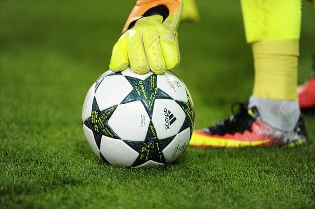 Borussia Park Mönchengladbach, NRW, 24.8.2016, Champions League Qualifikation, 2016 17, Play-off, Rückspiel Borussia Mönchengladbach (Moenchengladbach, Gladbach) vs Young Boys Bern (SUI) ----- der Champions League Ball Finale