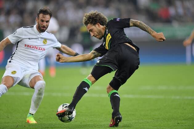 24.08.2016, Fussball, Saison 2016 2017, Champions League Qualifikation, Play-off, Borussia Moenchengladbach - Young Boys Bern 6:1, Fabian Johnson (Borussia Moenchengladbach), re., in Aktion gegen Scott Sutter (Bern)