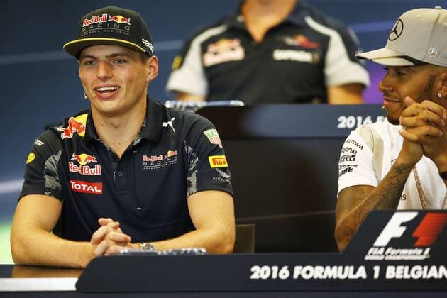 Motorsports: FIA Formula One World Championship WM Weltmeisterschaft 2016, Grand Prix of Belgium, 33 Max Verstappen (NLD, Red Bull Racing), 44 Lewis Hamilton (GBR, Mercedes AMG Petronas Formula One Team), xHOCHxZWEIx