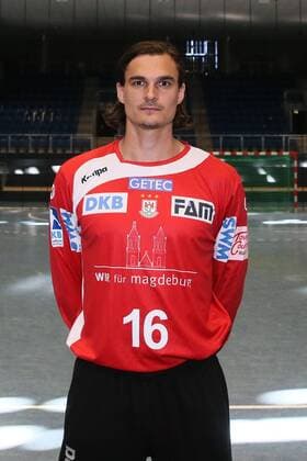 Handball, 1. BL, SC Magdeburg Porträttermin Torwart Jannick Green Krejberg (SC Magdeburg) - Handball Bundesliga Saison 2016-2017 Offizeller Fototermin SC Magdeburg in der GETEC Arena in Magdeburg - Einzelbild,Portrait,Deutschland, Handball, Mann, Maenner,25.08.2016
