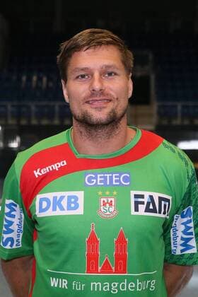 Handball, 1. BL, SC Magdeburg Porträttermin Marko Bezjak (SC Magdeburg) - Handball Bundesliga Saison 2016-2017 Offizeller Fototermin SC Magdeburg in der GETEC Arena in Magdeburg - Einzelbild,Portrait,Deutschland, Handball, Mann, Maenner,25.08.2016