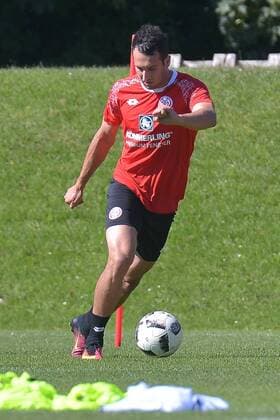 23.08.2016, xtkx, Fussball 1.Bundesliga, FSV Mainz 05 Training, emspor, v.l. Levin Oeztunali (Mainz 05), Mainz