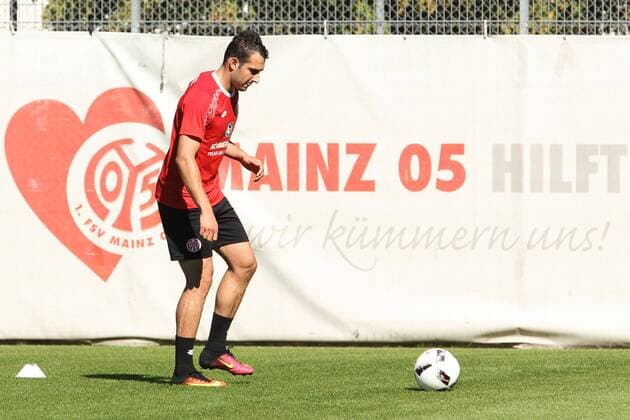 LEVIN OEZTUNALI TRAINING MAINZ 05 MAINZ 