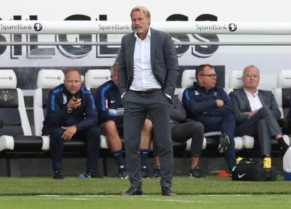SOCCER - UEFA EL quali, Rosenborg vs A.Wien TRONDHEIM,NORWAY,25.AUG.16 - SOCCER - UEFA Europa League, Play-off qualification, BK Rosenborg Trondheim vs FK Austria Wien. Image shows head coach Thorsten Fink (A.Wien). GEPAxpictures xChristianxOrt