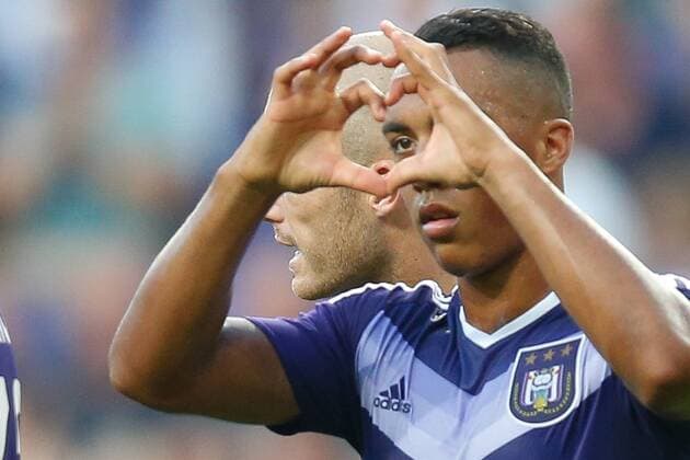 Anderlecht s Youri Tielemans celebrates after scoring the 1-0 goal during a match between Belgian first league soccer team RSC Anderlecht against Czech Slavia Prague, the return leg of the playoff round in the Europa League competition, Thursday 25 August 2016, in Anderlecht, Brussels. First leg ended on 0-3 in Czech Republic. BRUNOxFAHY  x04918689x