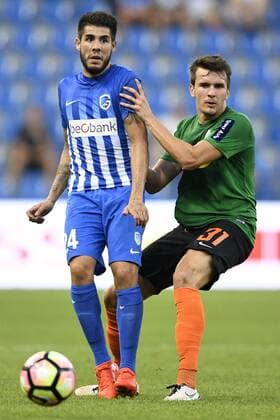 Genk s Alejandro Pozuelo and Lokomotivo s Luka Capan fight for the ball during a match between Belgian first league team KRC Genk and Croatian Lokomotiva Zagreb, the return leg of the playoff round in the Europa League competition, in Genk, Thursday 25 August 2016. First leg ended on 2-2 draw result in Croatia. YORICKxJANSENS  x04918718x
