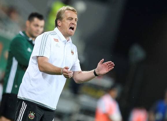 SOCCER - UEFA EL quali, Rapid vs Trencin VIENNA,AUSTRIA,25.AUG.16 - SOCCER - UEFA Europa League, Play-off qualification, SK Rapid Wien vs FK AS Trencin. Image shows head coach Mike Bueskens (Rapid). Keywords: Wien Energie. GEPAxpictures xPatrickxLeuk