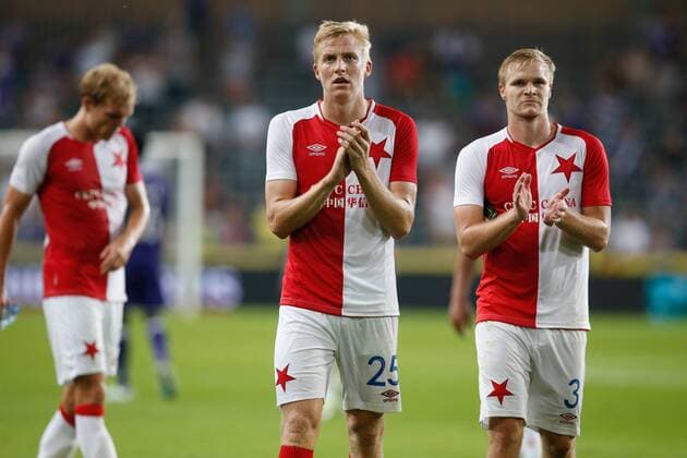 Fußball, EL Quali, RSC Anderlecht - Slavia Prag Slavia s players look dejected after a match between Belgian first league soccer team RSC Anderlecht against Czech Slavia Prague, the return leg of the playoff round in the Europa League competition, Thursday 25 August 2016, in Anderlecht, Brussels. First leg ended on 0-3 in Czech Republic. BRUNOxFAHY  x04918882x