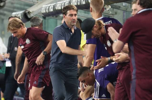 Anderlecht s head coach Rene Weiler celebrates after a match between Belgian first league soccer team RSC Anderlecht against Czech Slavia Prague, the return leg of the playoff round in the Europa League competition, Thursday 25 August 2016, in Anderlecht, Brussels. First leg ended on 0-3 in Czech Republic. VIRGINIExLEFOUR  x04918897x