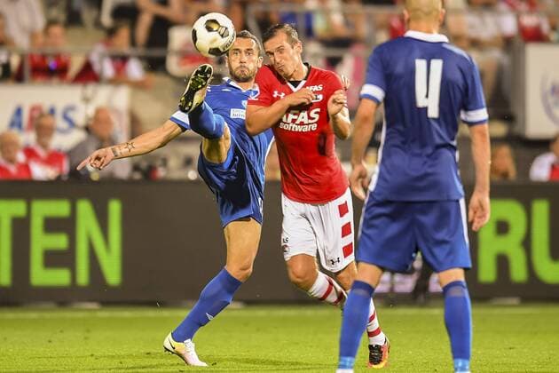 (L-R) Nikola Asceric of FK Vojvodina, Stijn Wuytens of AZ Alkmaarduring the Europa League match between AZ and FK Vojvodina on august 25, 2016 at the AFAS Stadium in Alkmaar, the Netherlands AZ v FK Vojvodina Europa League 2016 2017 xVIxGerritxvanxKeulenxIVx 6100214