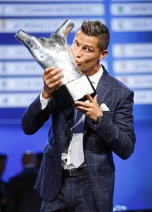 Themen der Woche - SPORT Bilder des Tages - SPORT Fußball, Cristiano Ronaldo in Monaco als Europas Fußballer des Jahres geehrt Cristiano Ronaldo. Champions League draw and the election of UEFA best player. In this picture, Cristiano Ronaldo. xAngelxRIVEROx 