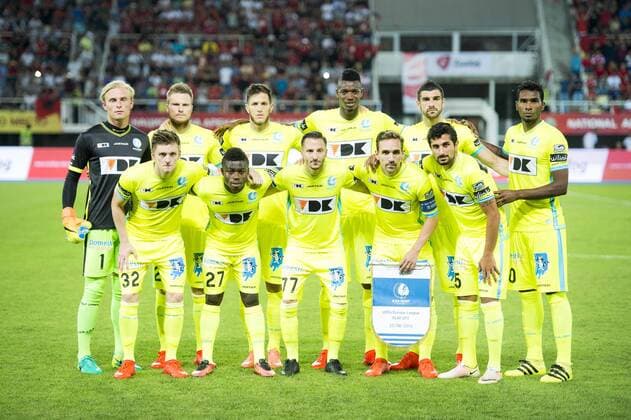 Fußball, EL Quali, KF Shkendija Tetovo - KAA Gent Gent s players pictured before a match between Macedonia s Shkendija and Belgian first league soccer team KAA Gent, the return leg of the playoff round in the Europa League competition, Thursday 25 August 2016, in Skopje, Macedonia. First leg ended on a 2-1 result in Belgium. JASPERxJACOBS  x04919028x