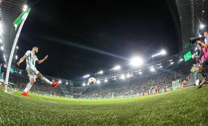 SOCCER - UEFA EL quali, Rapid vs Trencin VIENNA,AUSTRIA,25.AUG.16 - SOCCER - UEFA Europa League, Play-off qualification, SK Rapid Wien vs FK AS Trencin. Image shows an overview with Arnor Ingvi Traustason (Rapid). Keywords: Wien Energie. GEPAxpictures xPatrickxLeuk