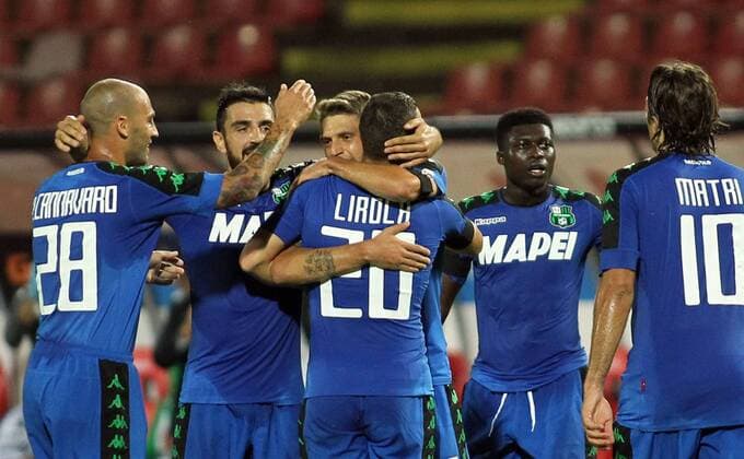 25.08.2016 Belgrade(Serbia) FK Crvena Zvezda(FC Red Star)-US Sassuolo Europa League play off men s football Paolo Cannavaro(L),Francesco Magnanelli (2L) ,Domenico Berardi(3L),Alfred Duncan(r) US Sassuolo celebrate first goal on match : 
