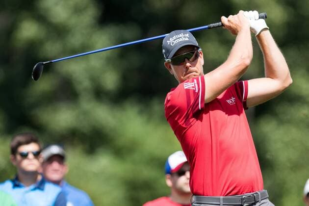 August 25, 2016: Henrik Stenson follows his tee shot during the first round of play at The Barclays, on the Black course, at Bethpage State Park in Farmingdale, NY. (Photo by David Hahn Icon Sportswire) GOLF: AUG 25 PGA Golf Herren - The Barclays - First Round Icon160825014 EDITORIAL USE ONLY