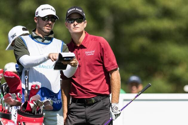 August 25, 2016: Kevin Streelman looks out to the sixth green from the tee box during the first round of play at The Barclays, on the Black course, at Bethpage State Park in Farmingdale, NY. (Photo by David Hahn Icon Sportswire) GOLF: AUG 25 PGA Golf Herren - The Barclays - First Round Icon160825007 EDITORIAL USE ONLY