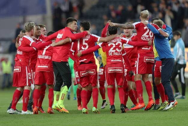 SOCCER - UEFA EL quali, Rosenborg vs A.Wien TRONDHEIM,NORWAY,25.AUG.16 - SOCCER - UEFA Europa League, Play-off qualification, BK Rosenborg Trondheim vs FK Austria Wien. Image shows the rejoicing of A.Wien. GEPAxpictures xChristianxOrt